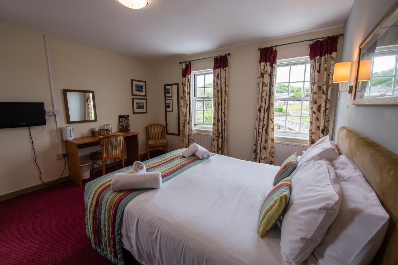 Monachty Hotel Aberaeron Buitenkant foto
